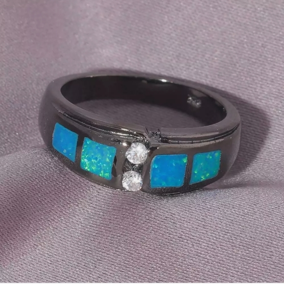 Blue Opal ring - Picture 2 of 5